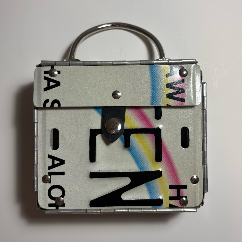 Handmade Hawaii License Plate Purse, Button Snap Closure